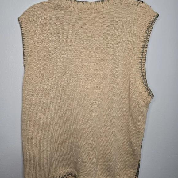 Vintage Koret Women's Tan Floral Patterned Sweater Vest - Picture 2 of 3